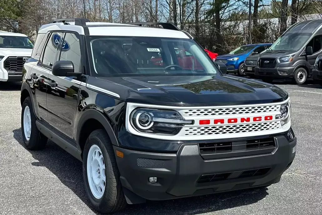 2025 Ford Bronco Sport Heritage photo 1