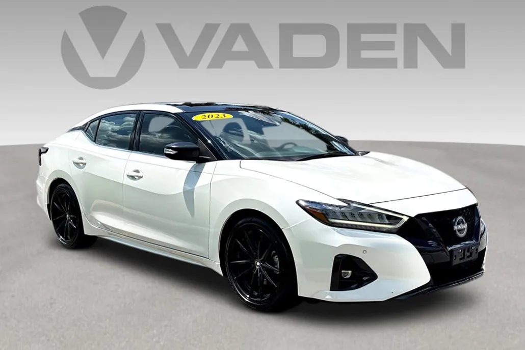 2023 Nissan Maxima SR photo 1
