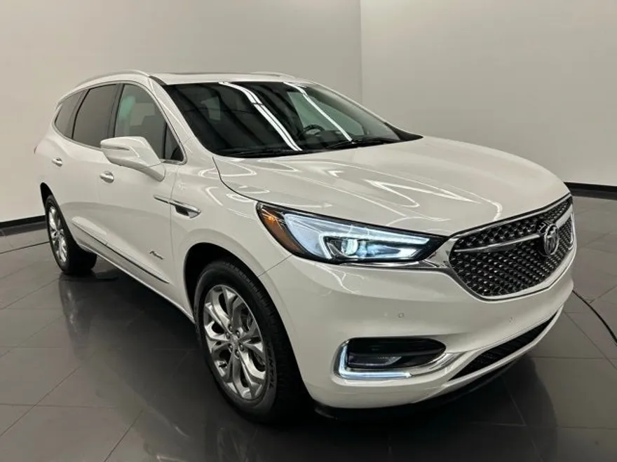 2021 Buick Enclave Avenir photo 1