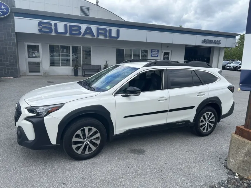 2024 Subaru Outback Premium photo 1