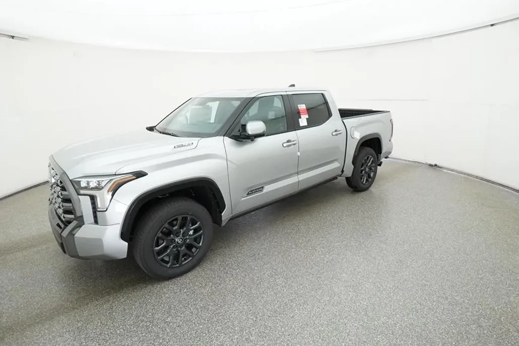 2025 Toyota Tundra Platinum photo 1