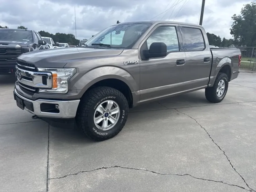 2019 Ford F-150 XLT photo 1