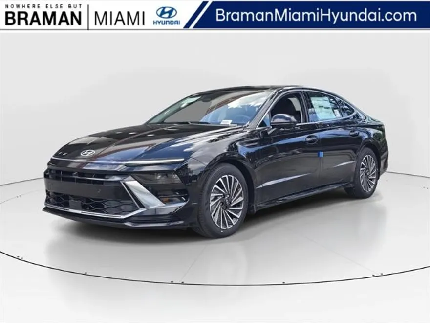 2025 Hyundai Sonata Hybrid Limited photo 1