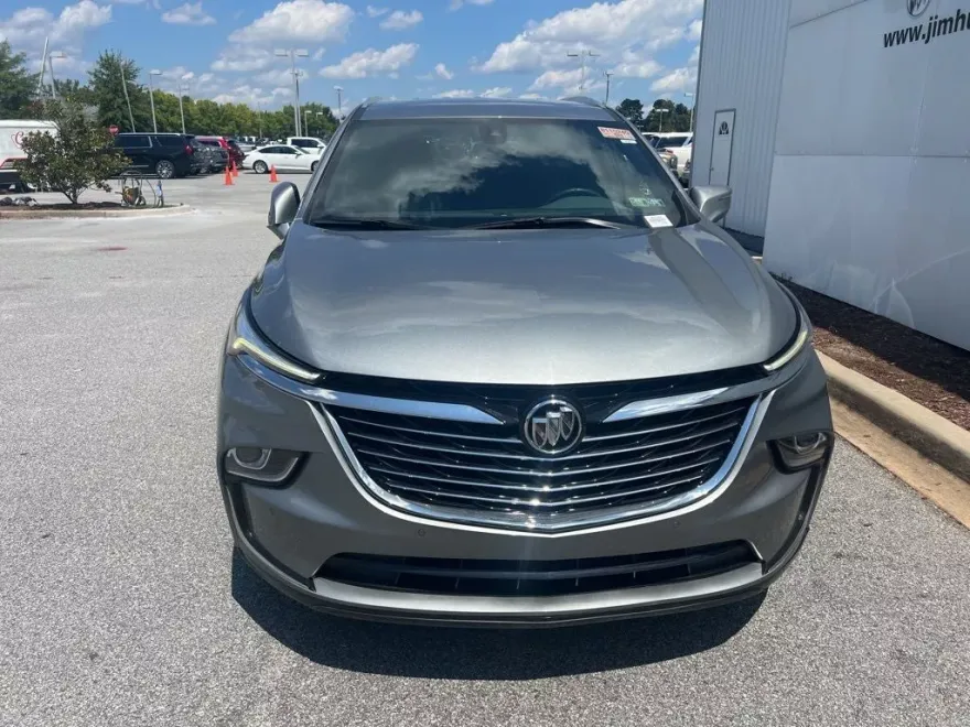 2023 Buick Enclave Essence photo 1