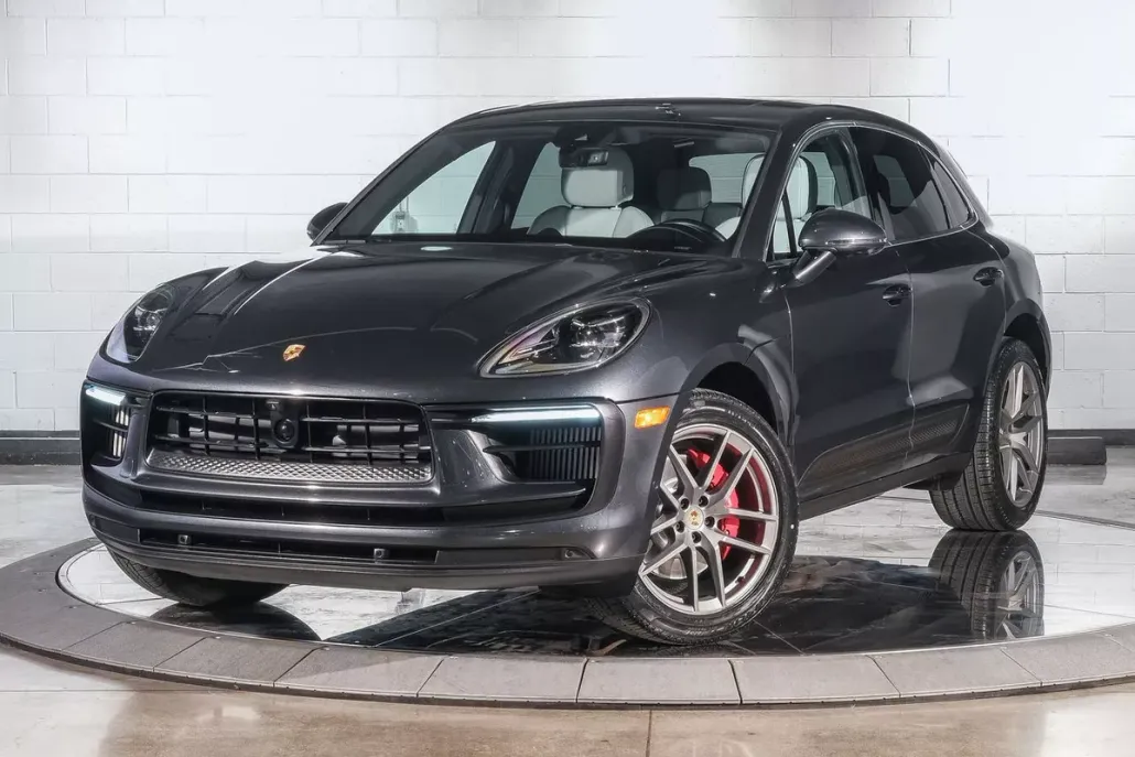 2025 Porsche Macan Base photo 1