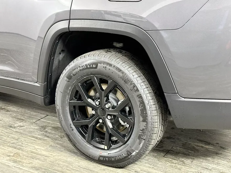 2025 Jeep Grand Cherokee Altitude X photo 6