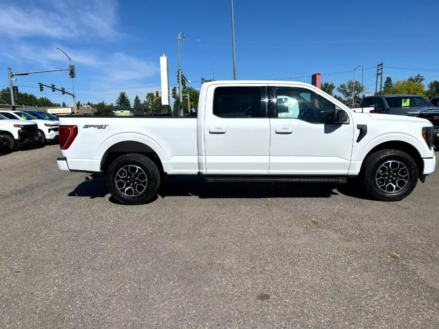 2023 Ford F-150 XLT photo 2