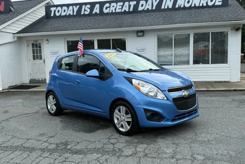 2015 Chevrolet Spark 1LT photo 1