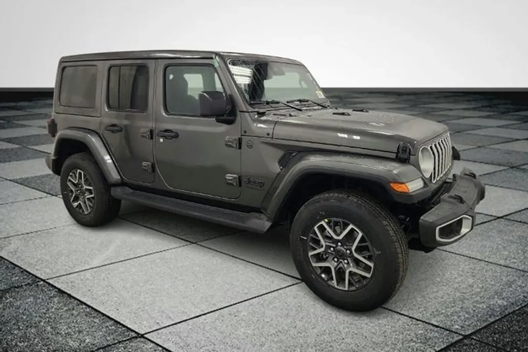 2025 Jeep Wrangler Sahara photo 1