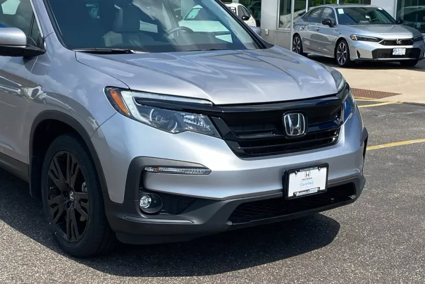 2022 Honda Pilot Special Edition photo 1