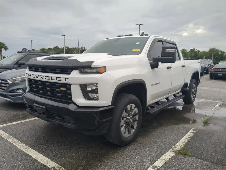 2023 Chevrolet Silverado 2500HD Custom photo 1