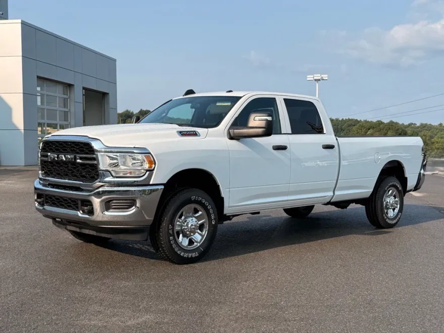 2023 Ram 2500 Tradesman photo 1