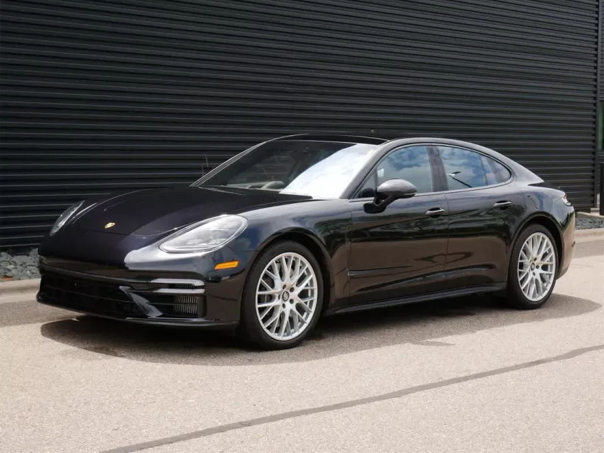 2021 Porsche Panamera Turbo S photo 1