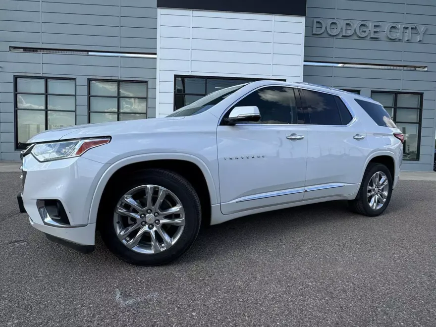 2018 Chevrolet Traverse High Country photo 1