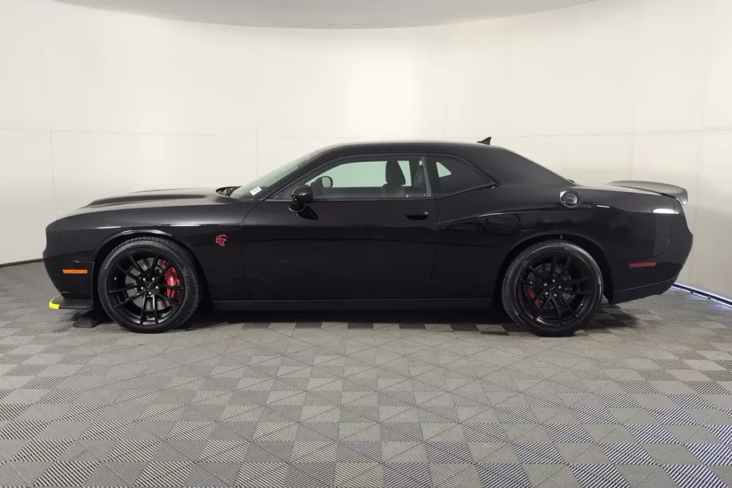 2023 Dodge Challenger SRT8 Hellcat Redeye photo 1