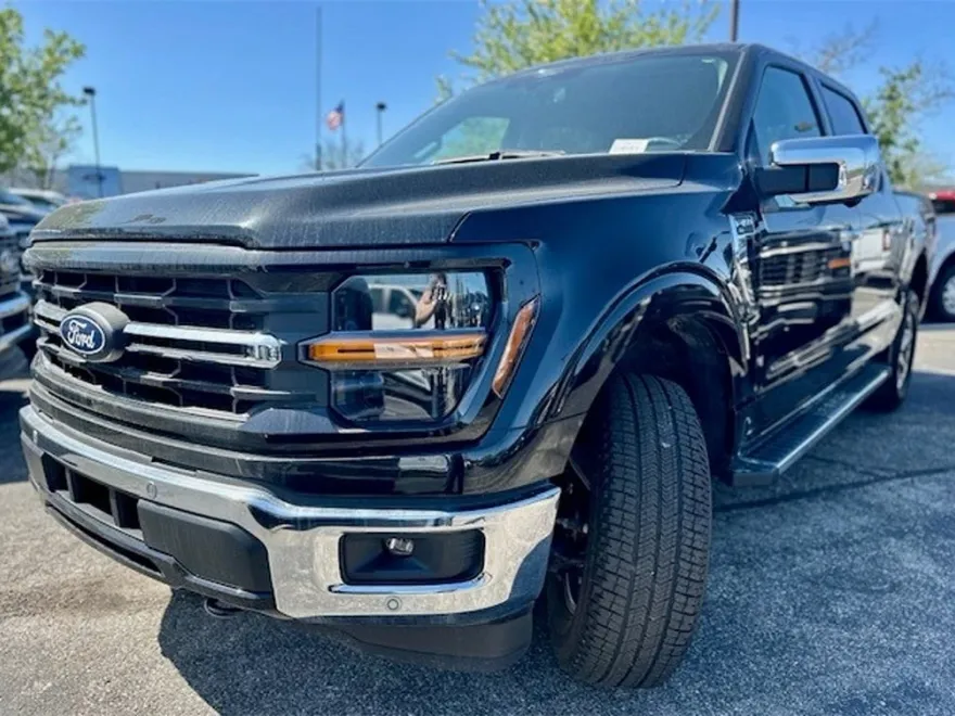 2024 Ford F-150 XLT photo 1