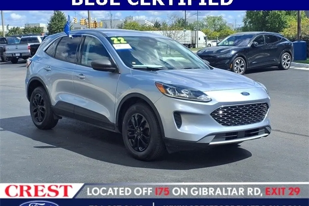 2022 Ford Escape SE photo 1