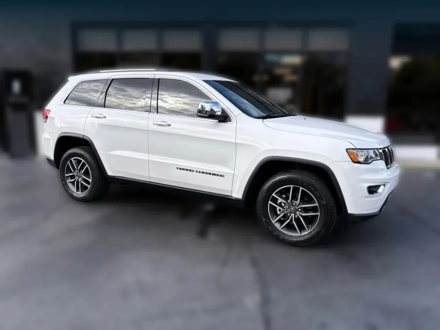 2019 Jeep Grand Cherokee Limited Sport photo 1