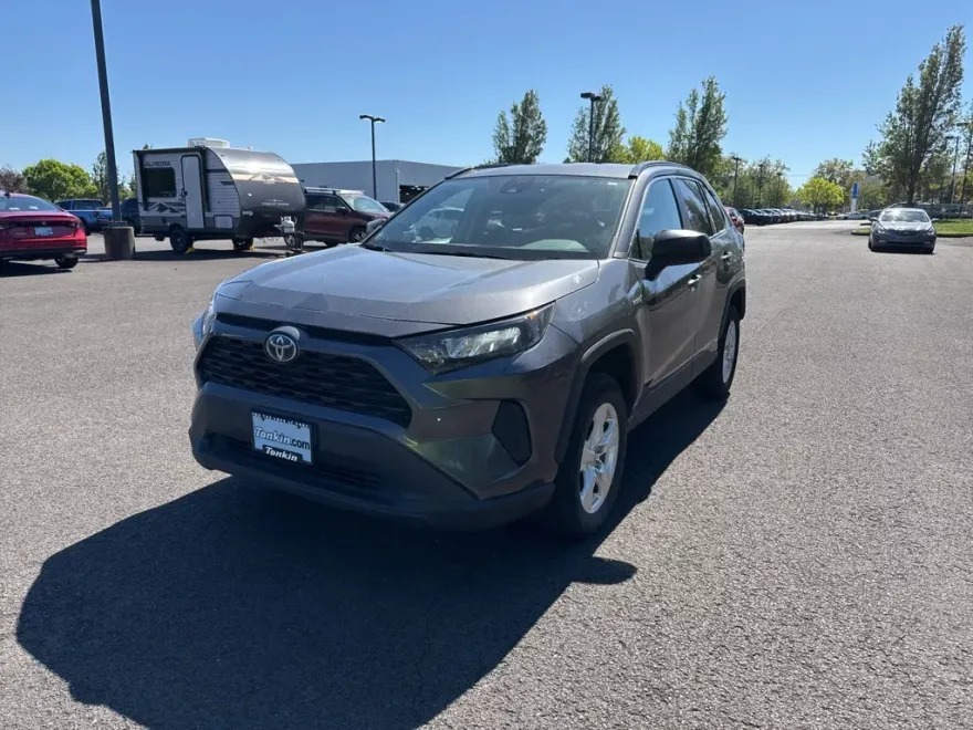 2021 Toyota RAV4 Hybrid LE photo 1