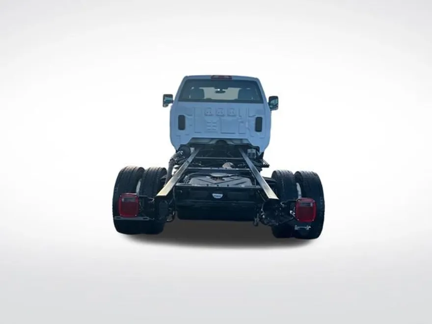 2024 Chevrolet Silverado 5500HD Work Truck photo 1