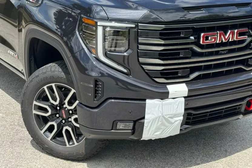 2026 Gmc Sierra 1500 AT4 photo 1