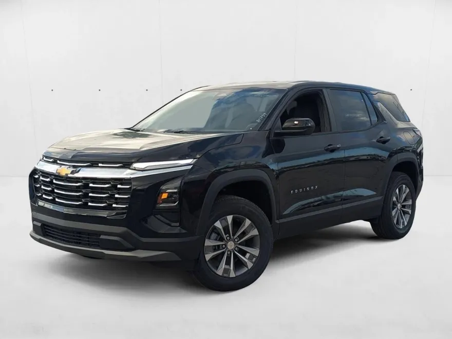 2026 Chevrolet Equinox LT photo 1