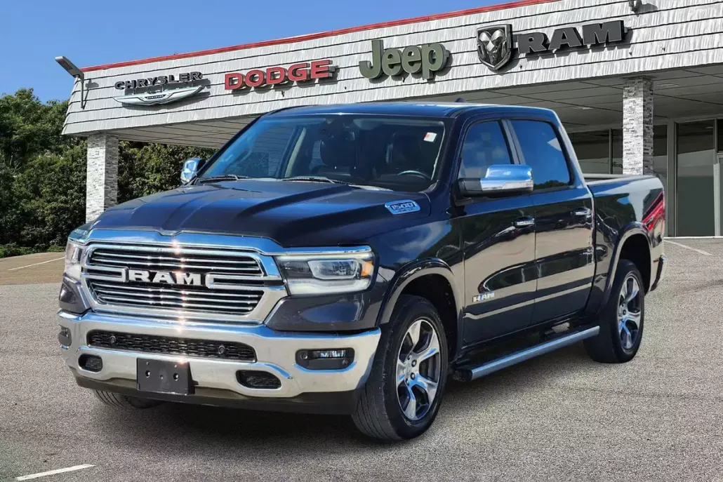 2019 Ram 1500 Laramie photo 1