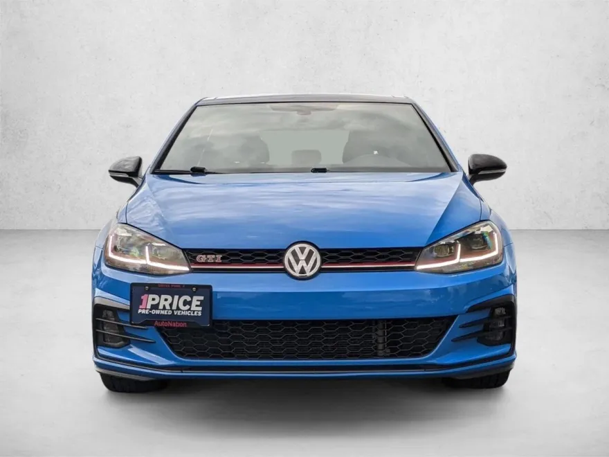 2021 Volkswagen Golf S photo 1