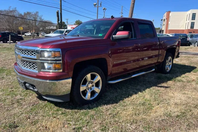 2014 Chevrolet Silverado 1500 LT photo 1
