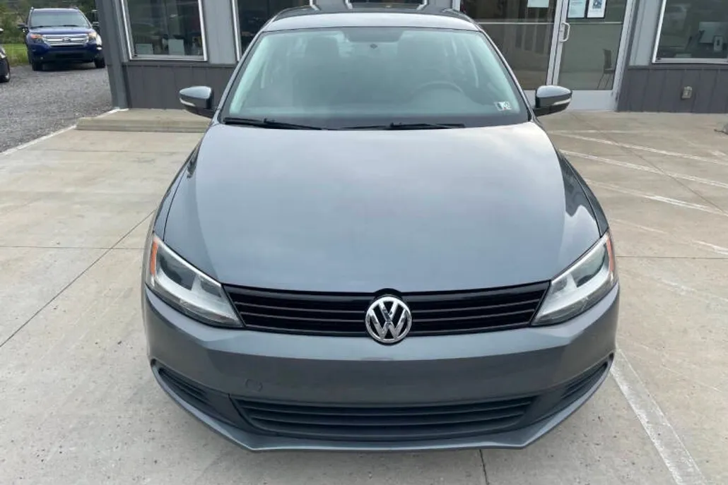 2012 Volkswagen Jetta TDI photo 1