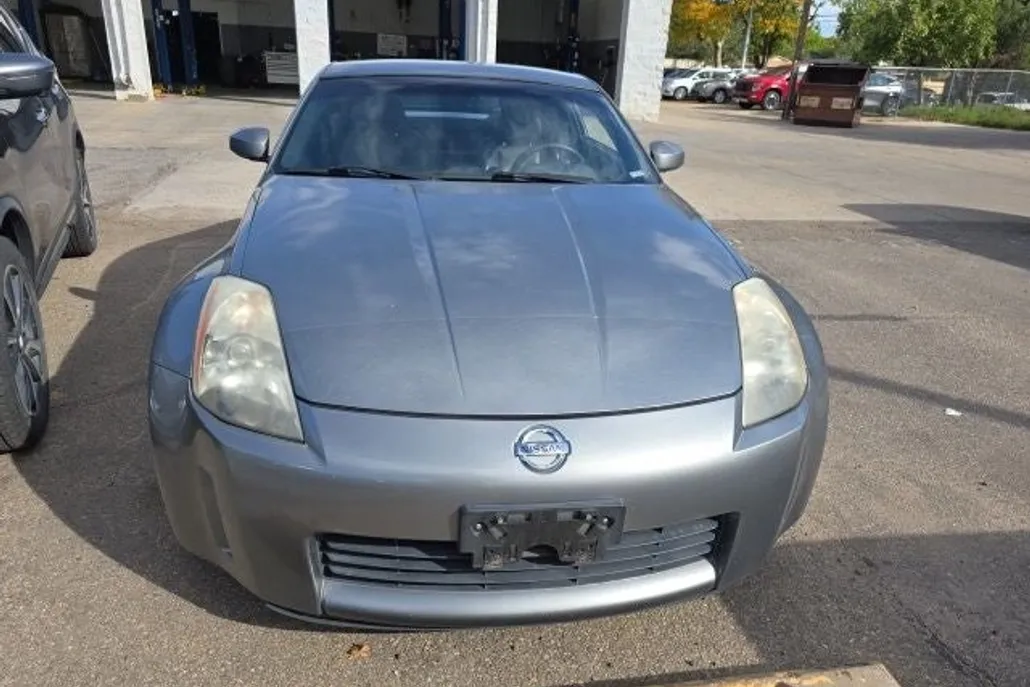 2004 Nissan 350Z Touring photo 1