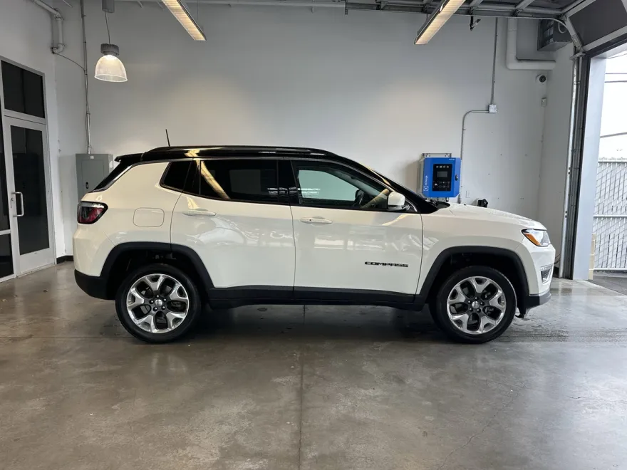 2021 Jeep Compass Limited photo 1