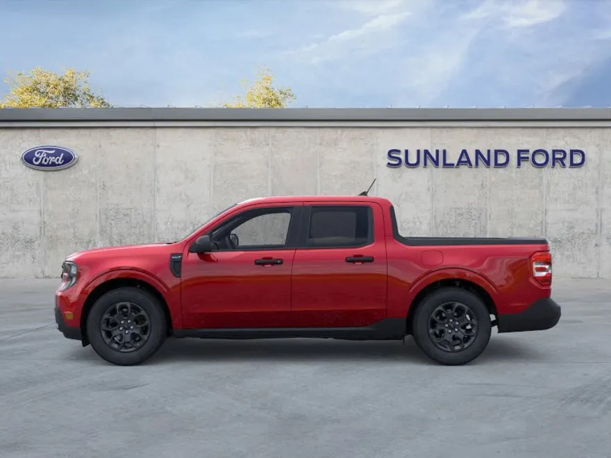 2025 Ford Maverick XLT photo 1