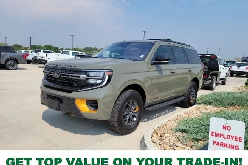 2025 Ford Expedition photo 1