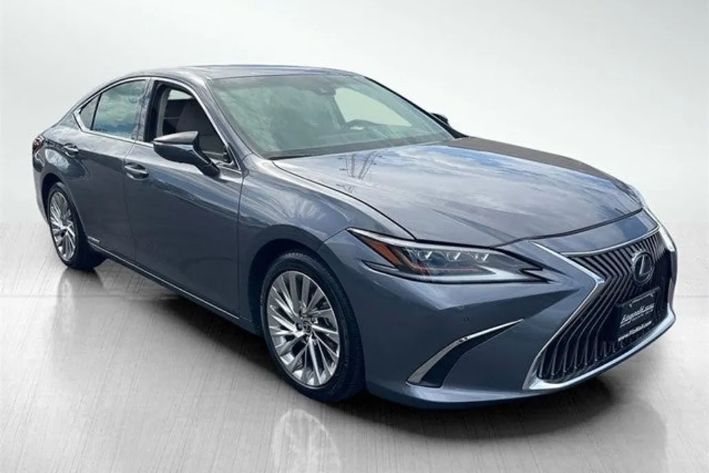 2021 Lexus ES 300h Ultra Luxury photo 1