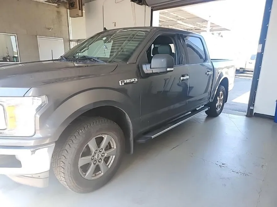 2020 Ford F-150 XLT photo 1