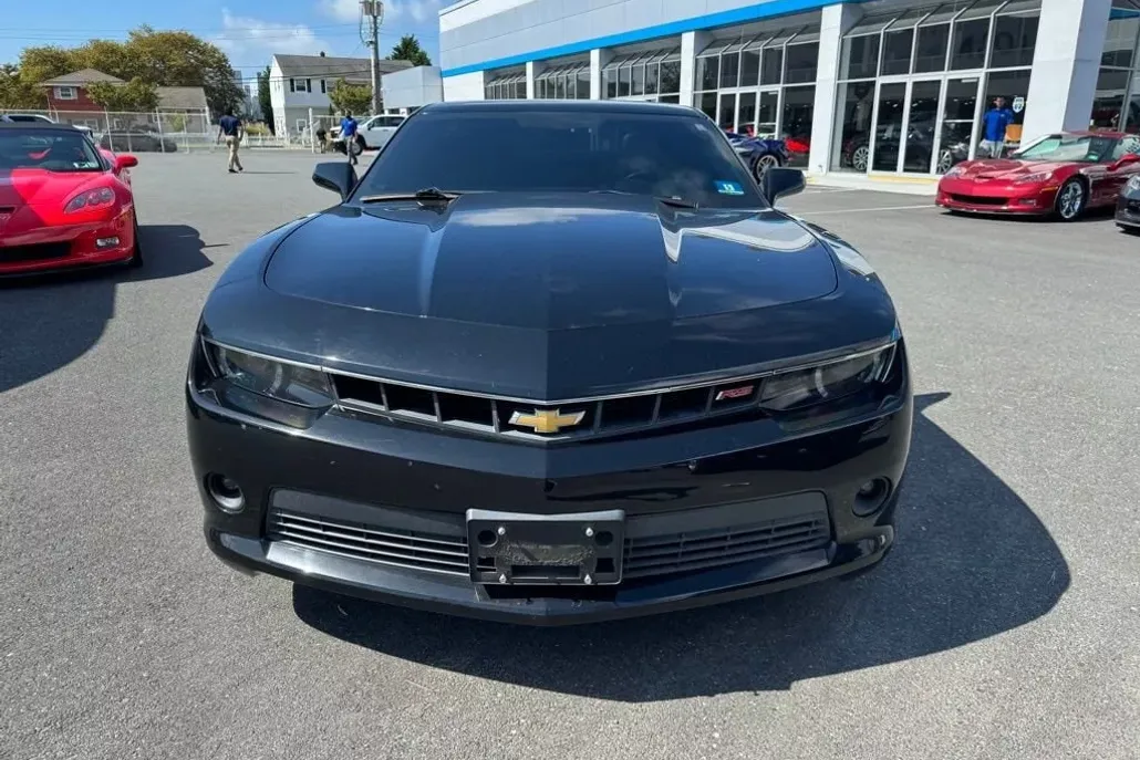 2015 Chevrolet Camaro 2LT photo 1