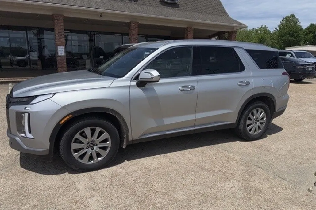 2023 Hyundai Palisade SEL photo 1