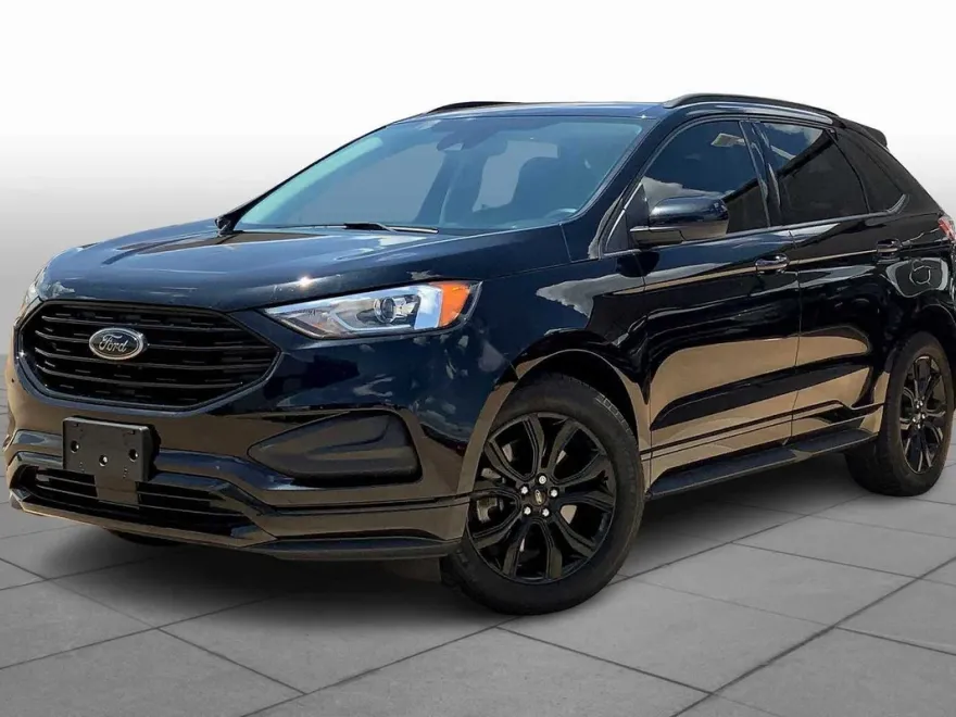 2022 Ford Edge SE photo 1