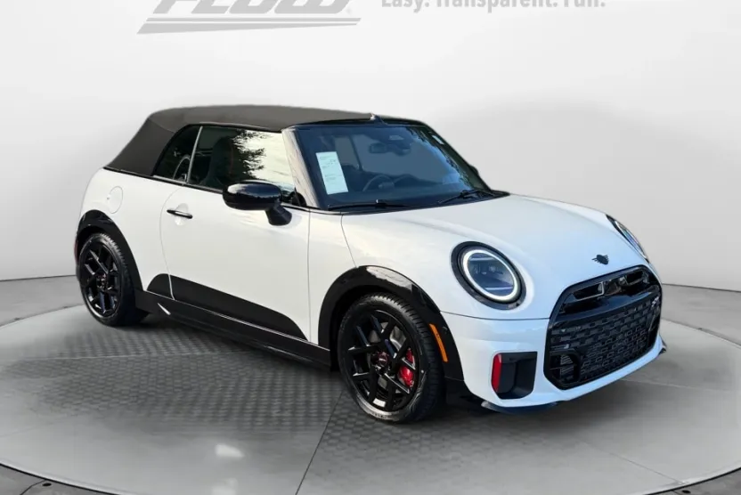 2026 Mini Cooper Convertible Iconic photo 1