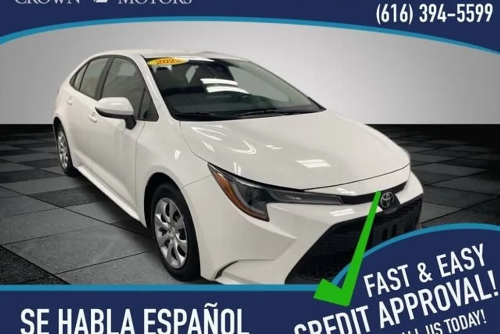 2022 Toyota Corolla LE photo 1
