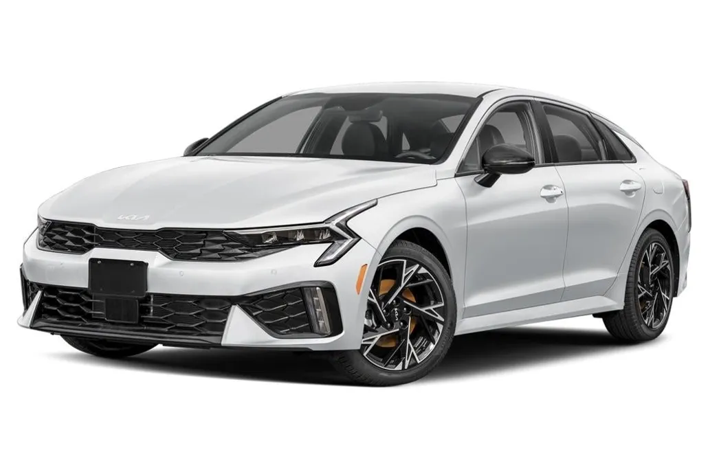 2025 Kia K5 GT-Line photo 1