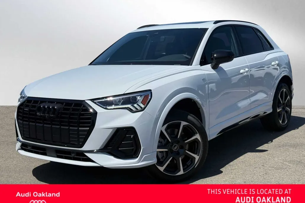 2025 Audi Q3 S line Premium Plus photo 1