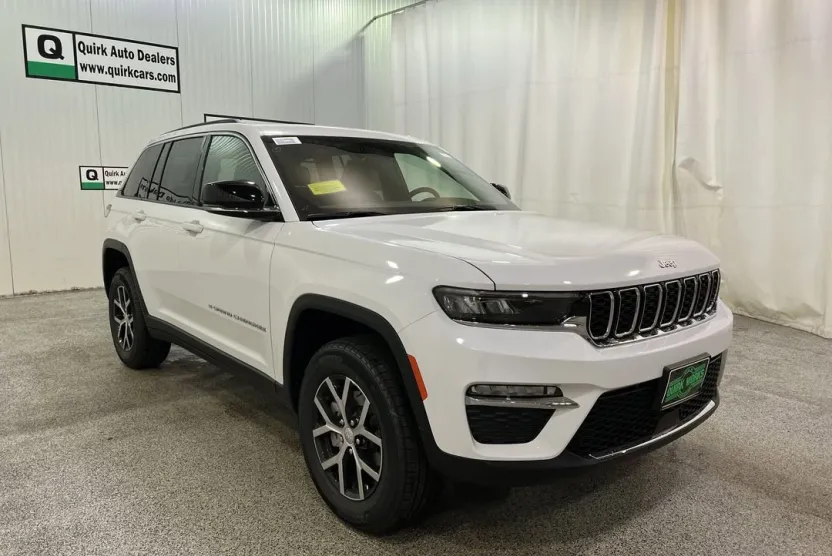 2025 Jeep Grand Cherokee Limited photo 1