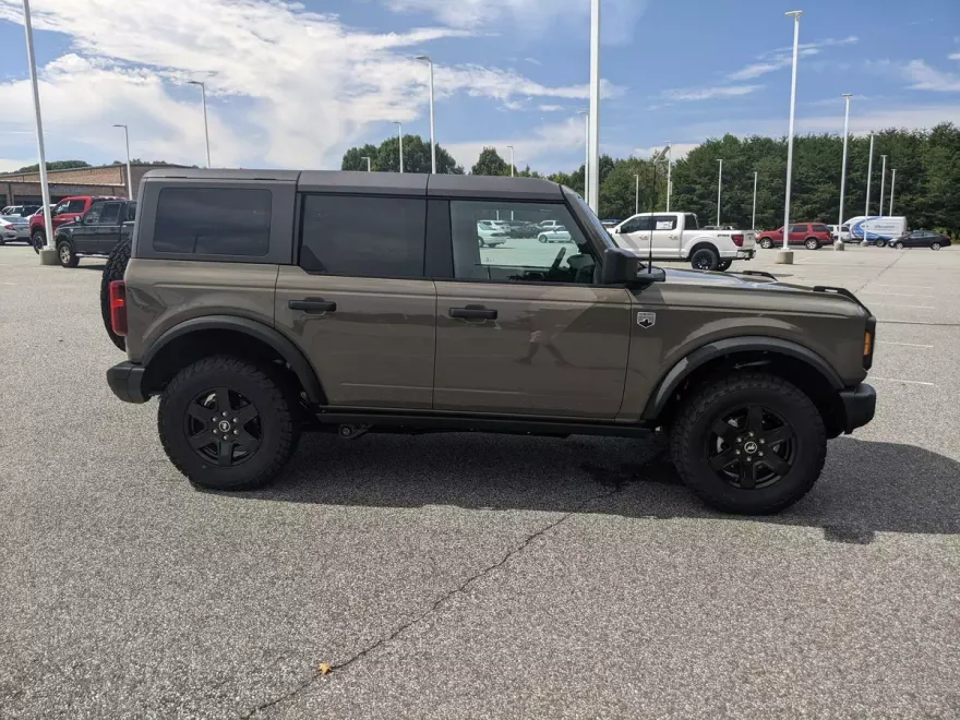 2025 Ford Bronco Big Bend photo 1