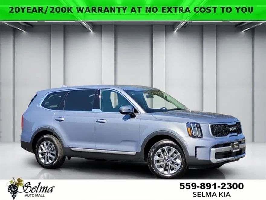 2025 Kia Telluride LX photo 1
