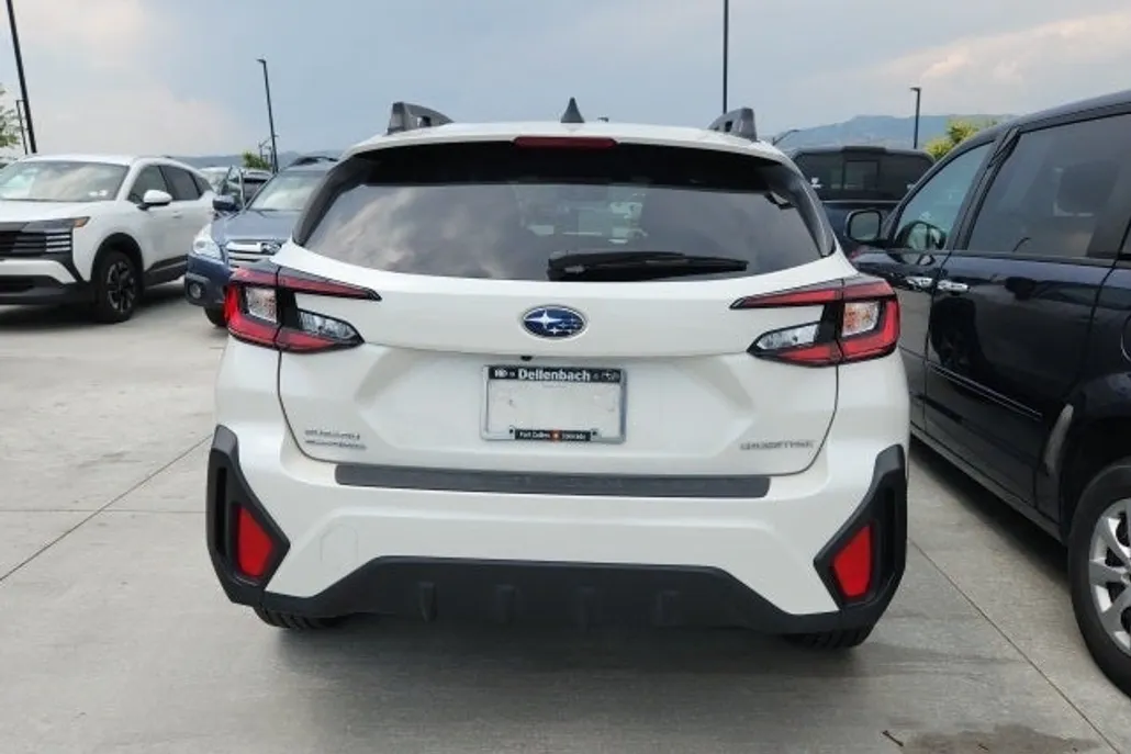 2024 Subaru Crosstrek Premium photo 1