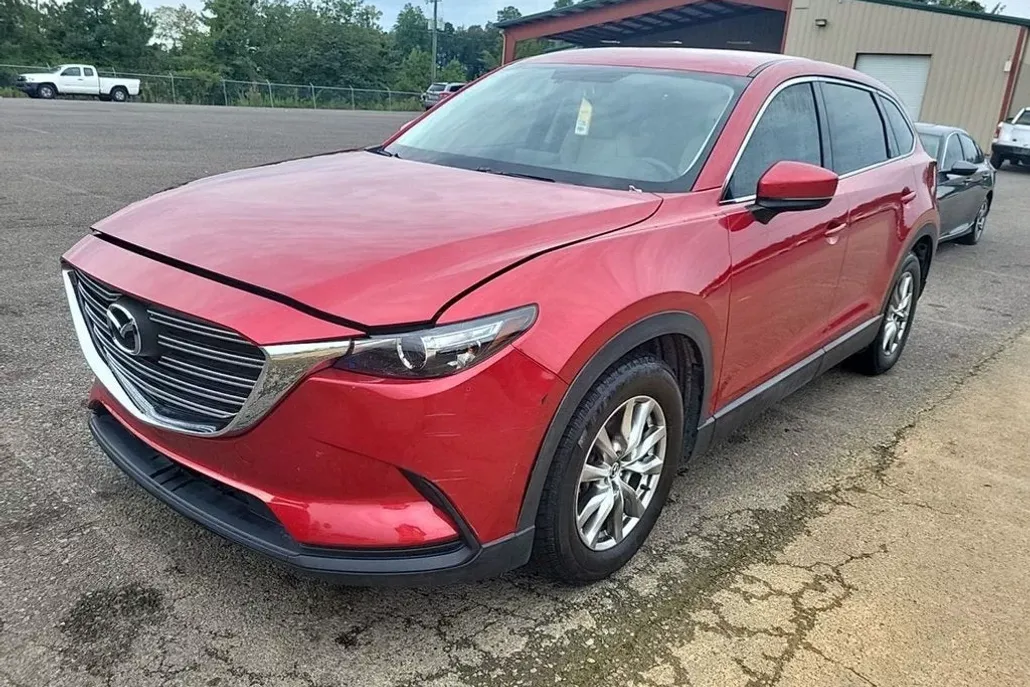 2016 Mazda CX-9 Touring photo 1