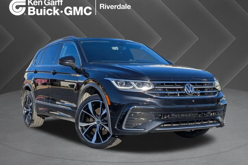 2022 Volkswagen Tiguan SEL Premium R-Line photo 1