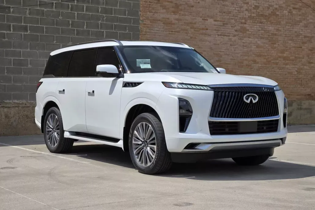 2026 Infiniti QX80 Luxe photo 1